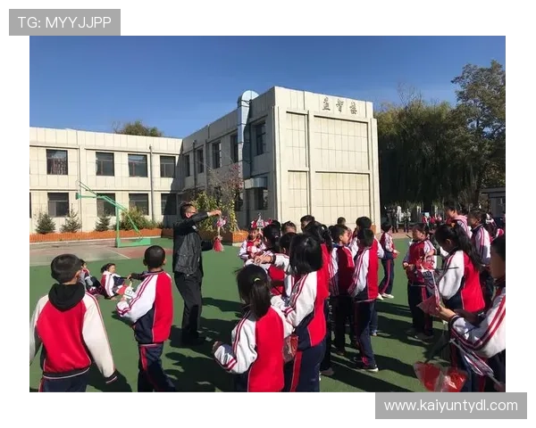 开云棋牌真人版：零距离感受专业主播实时互动的精彩瞬间